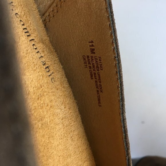 NEW Softspots Cate11 Suede Button Pumps Heel 11M - Picture 6 of 8